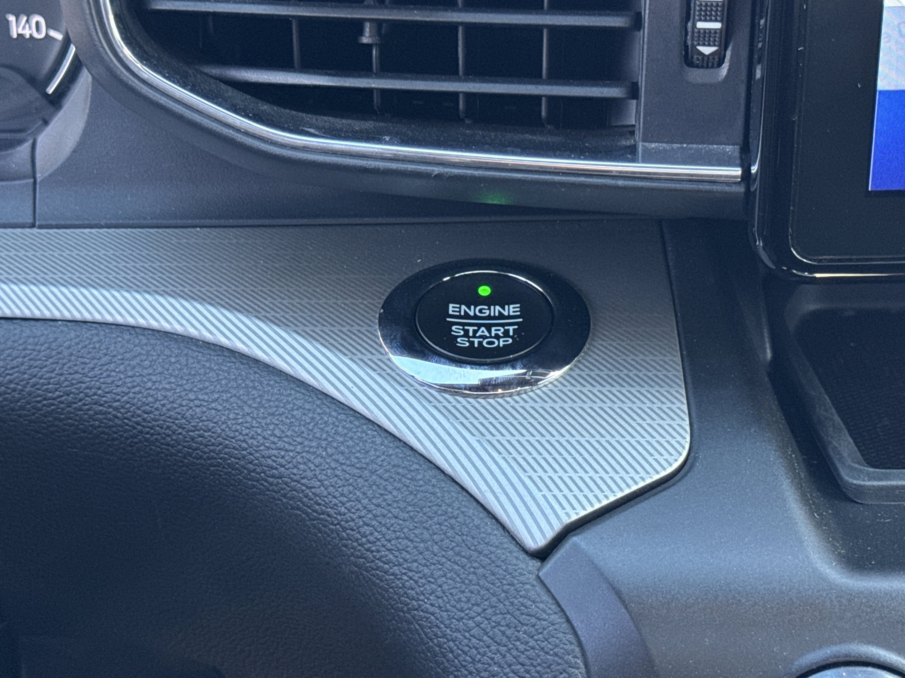 Used 2020 Ford Explorer XLT w/ Equipment Group 202A image 73