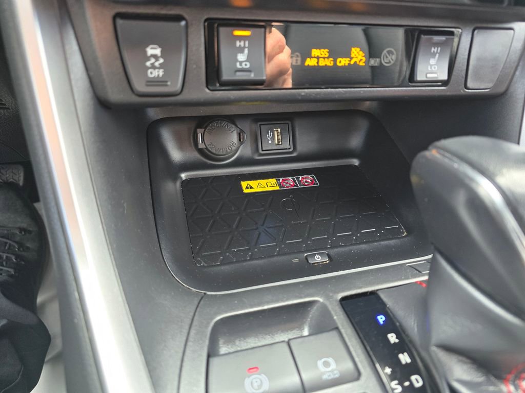 Used 2023 Toyota RAV4 XSE w/ Weather Package AWD/4WD image 24