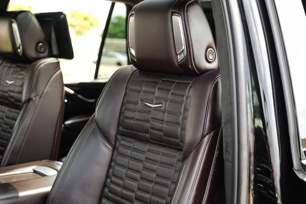 Used 2023 Cadillac Escalade V AWD/4WD image 36