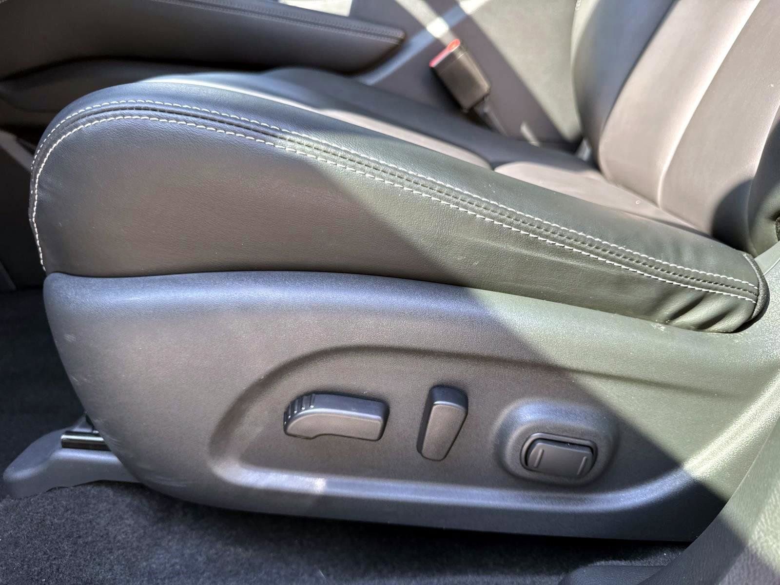 Used 2024 Nissan Murano SV w/ SV Midnight Edition Package image 10