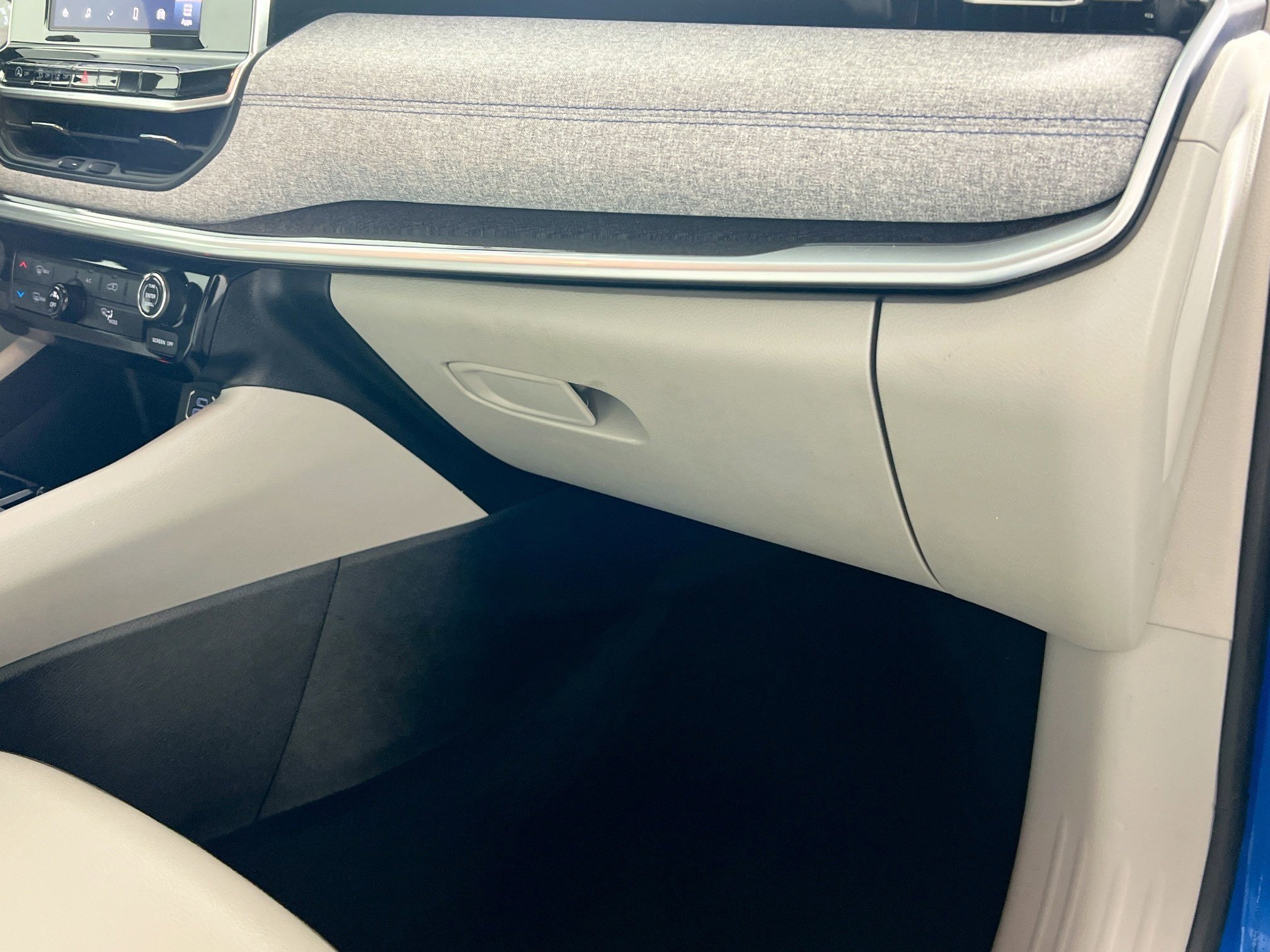 Used 2022 Jeep Compass Latitude image 35