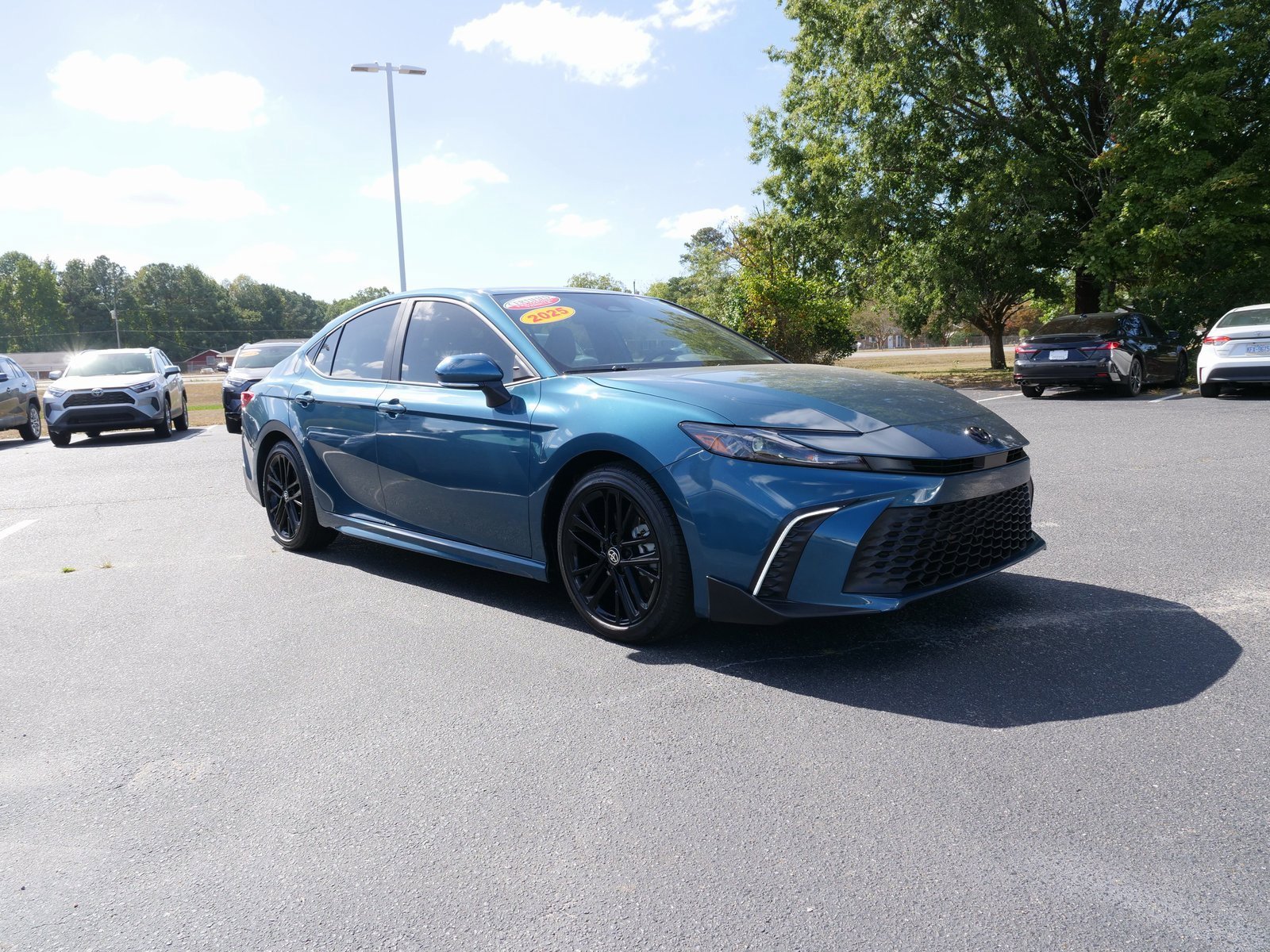 Used 2025 Toyota Camry SE