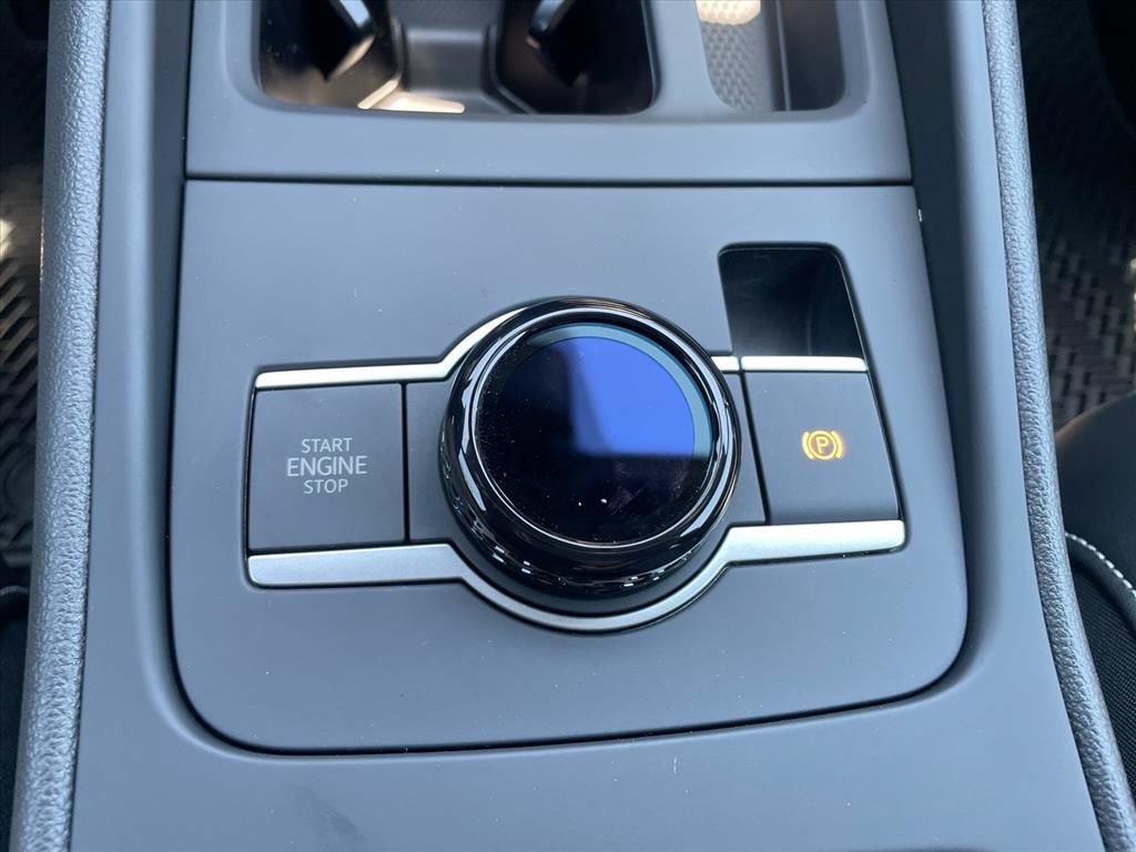 New 2026 Volkswagen Tiguan SE R-Line FWD image 10