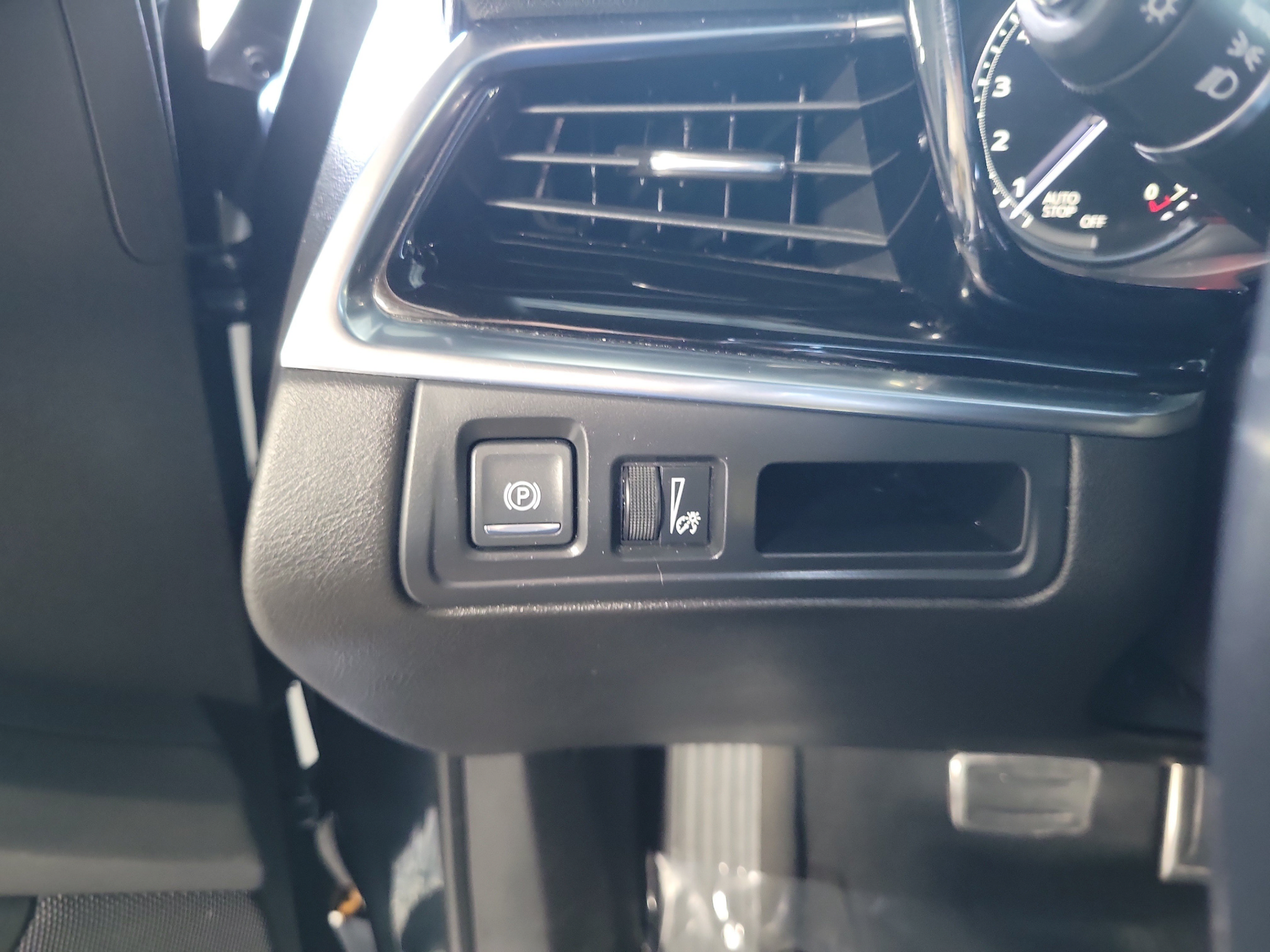 Used 2021 Cadillac XT6 Sport AWD/4WD image 21