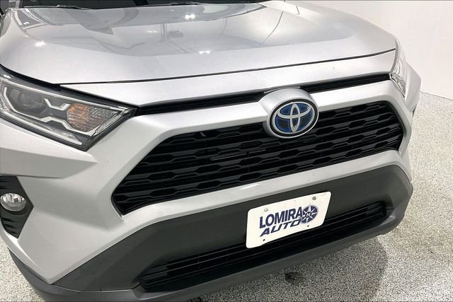 Used 2021 Toyota RAV4 XLE w/ XLE Grade Weather Package image 35