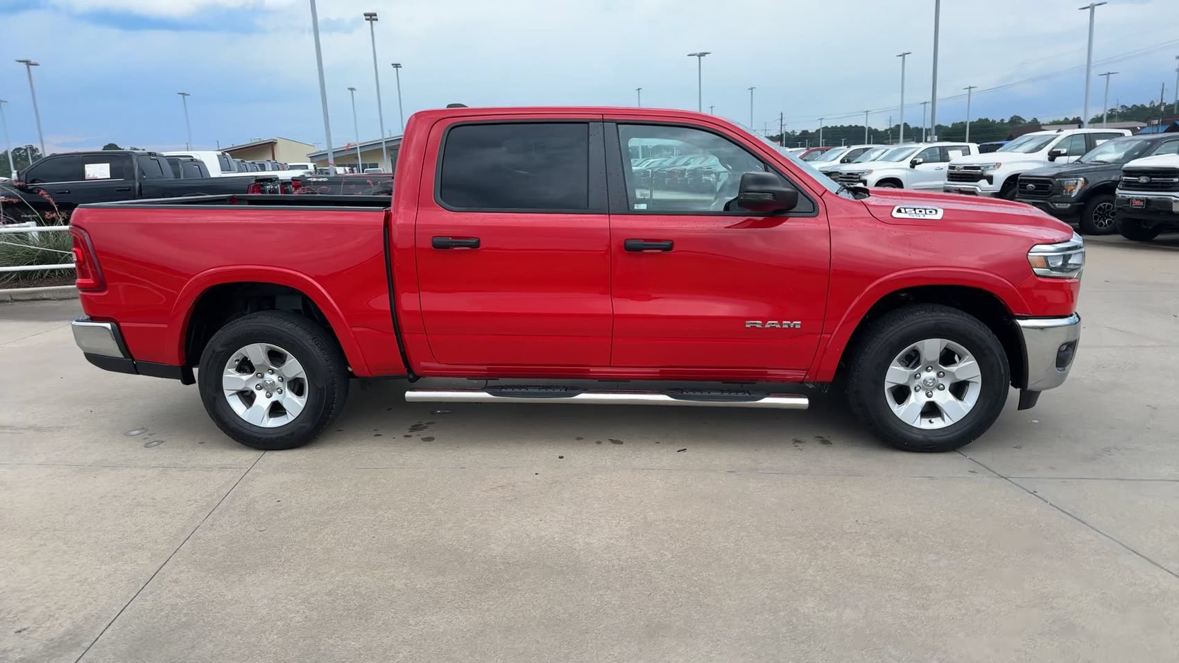Used 2025 RAM 1500 Lone Star AWD/4WD image 2