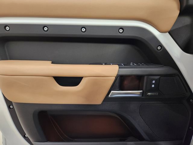 New 2026 Land Rover Defender 110 V8 image 23