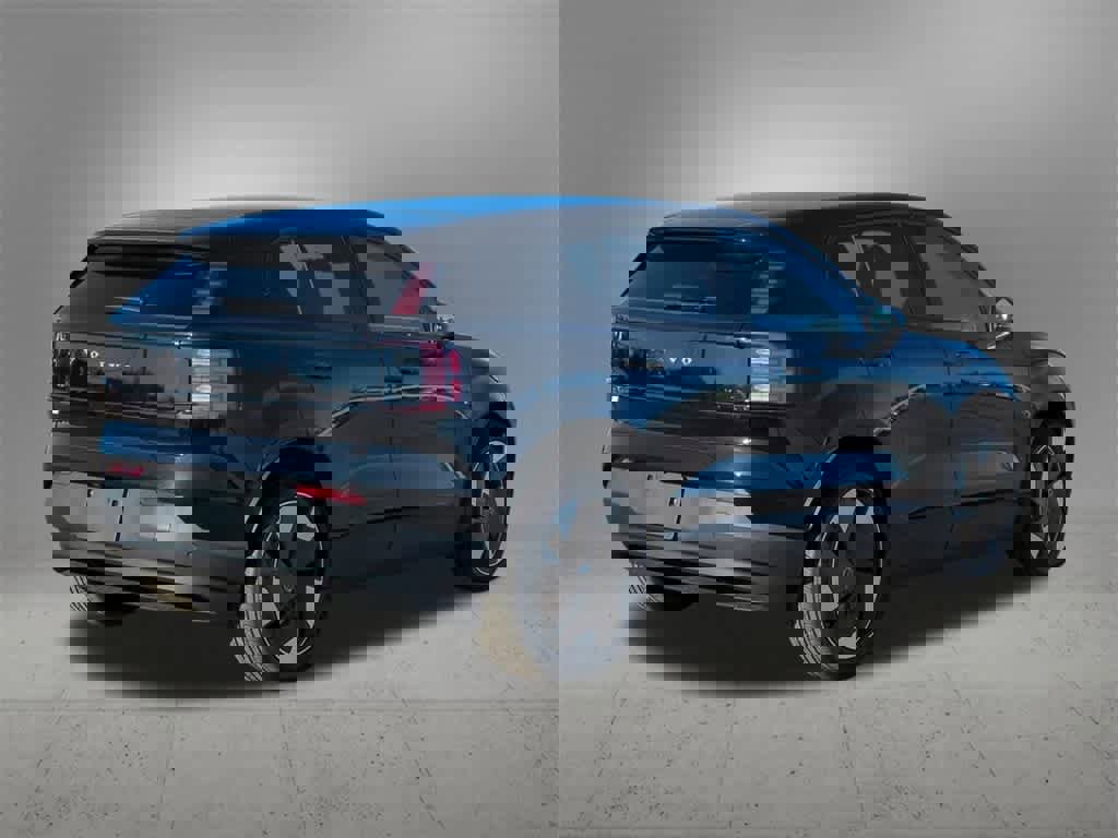 New 2025 Volvo EX30 Plus w/ Protection Package Premier image 6