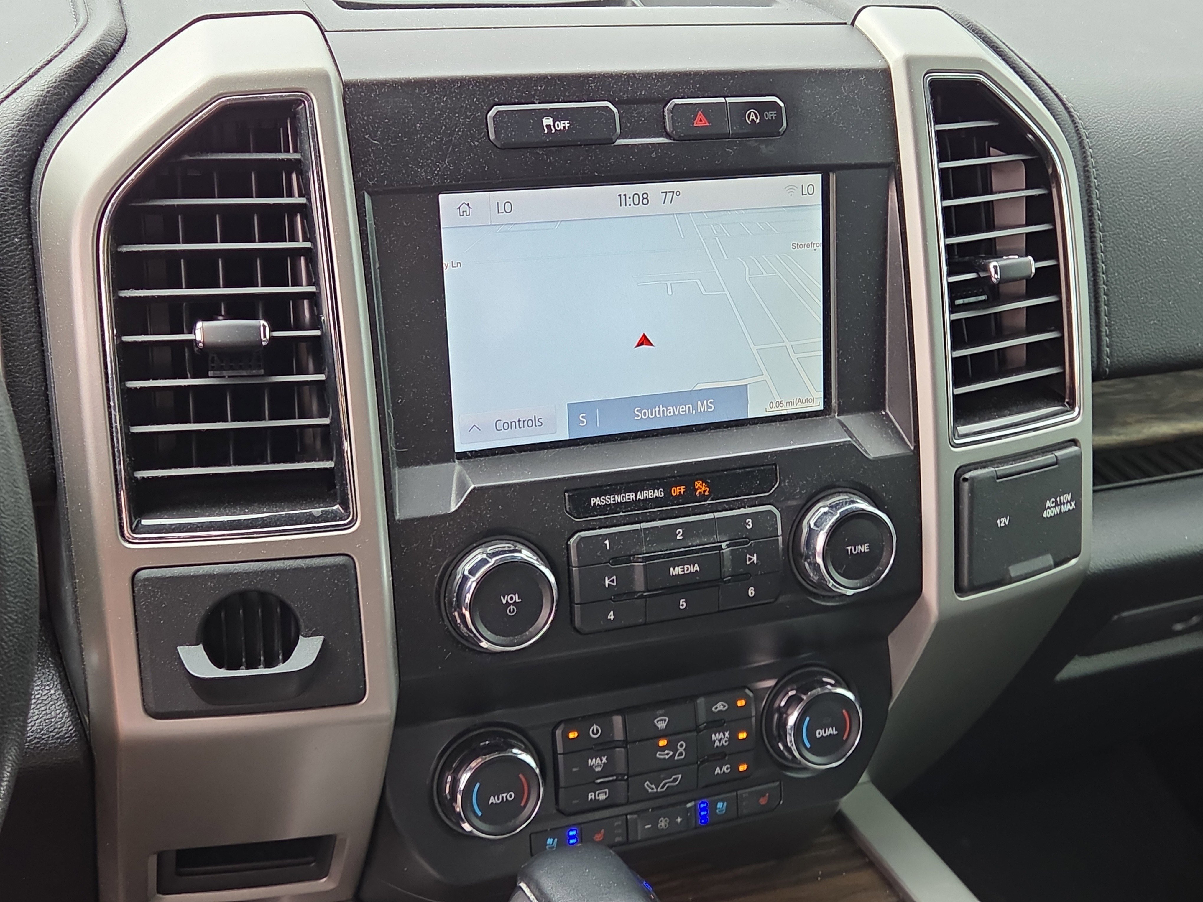 Used 2019 Ford F150 Lariat image 25