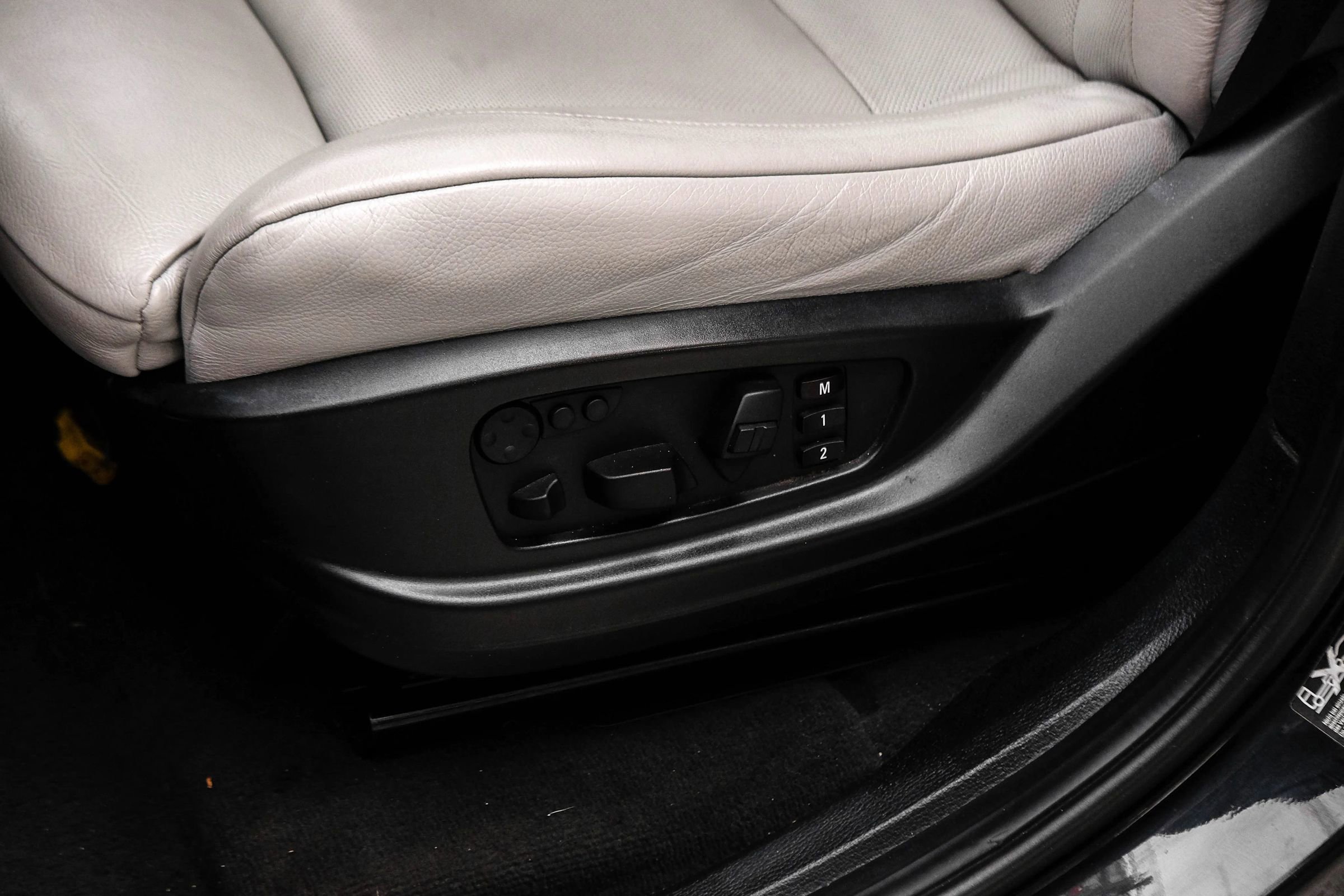 Used 2014 BMW X6 M AWD/4WD image 30