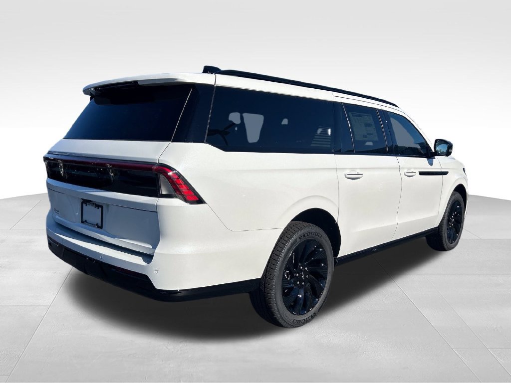 New 2027 Lincoln Navigator L Reserve w/ Jet Appearance Package AWD/4WD image 5
