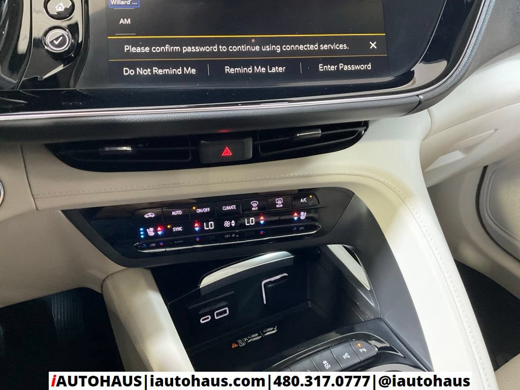 Used 2022 Buick Envision Avenir w/ Technology Package II FWD image 31
