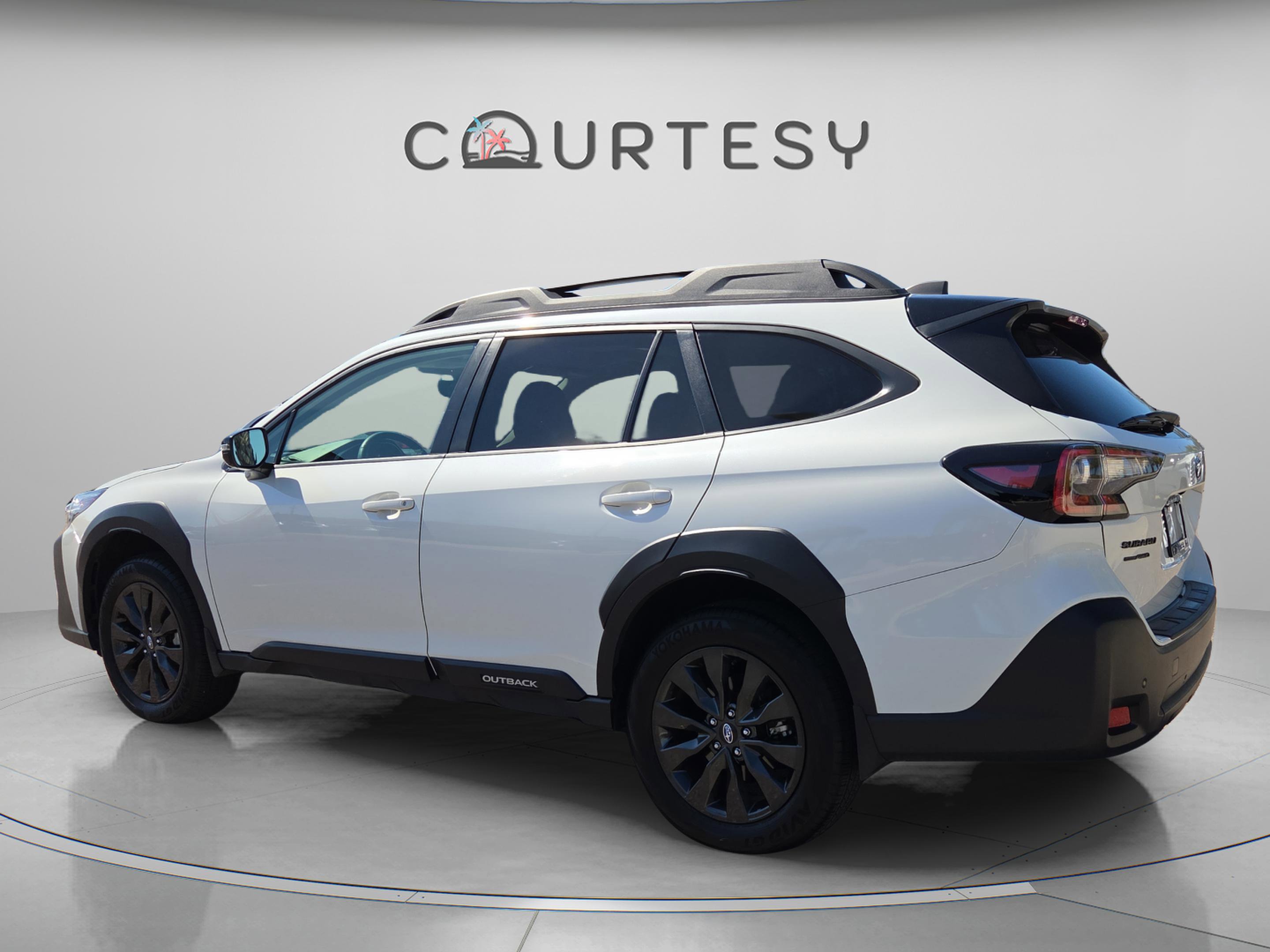 Used 2025 Subaru Outback Onyx Edition XT w/ Popular Package #2 image 5