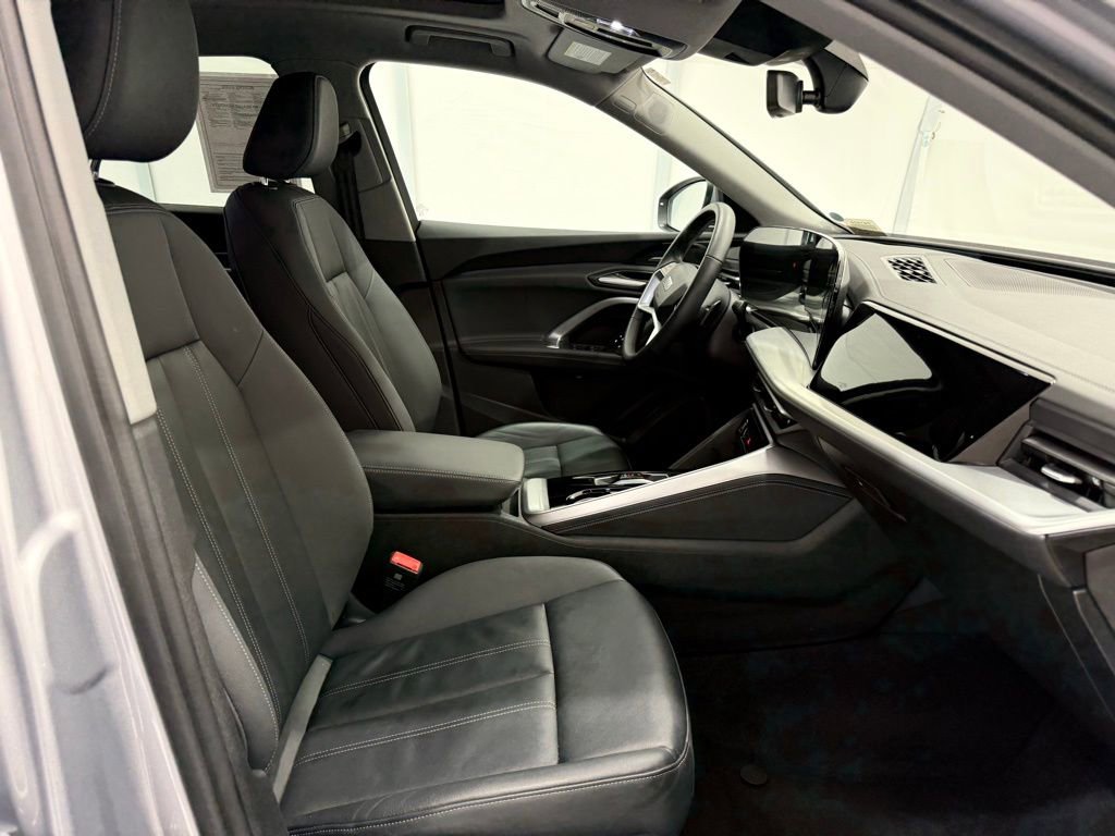 Used 2025 Audi Q5 Premium Plus image 23