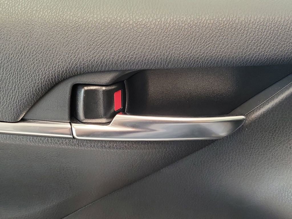 Certified 2024 Toyota Camry SE FWD image 17
