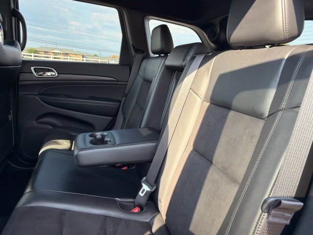 Used 2020 Jeep Grand Cherokee Laredo w/ Laredo X Package AWD/4WD image 19