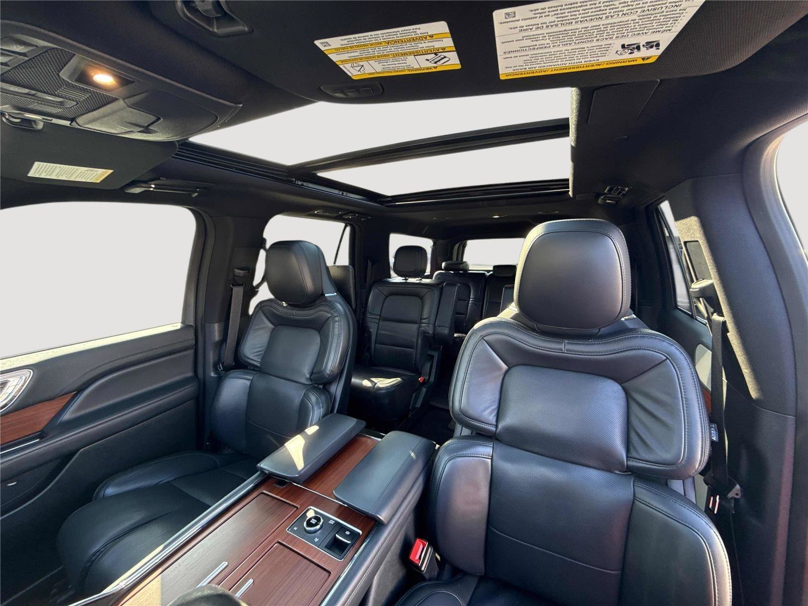 Used 2023 Lincoln Navigator L Reserve AWD/4WD image 21