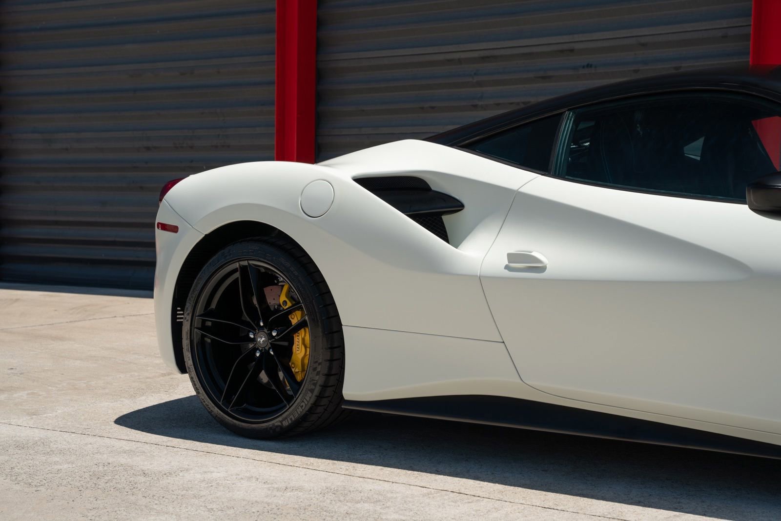 Used 2016 Ferrari 488 GTB RWD image 21