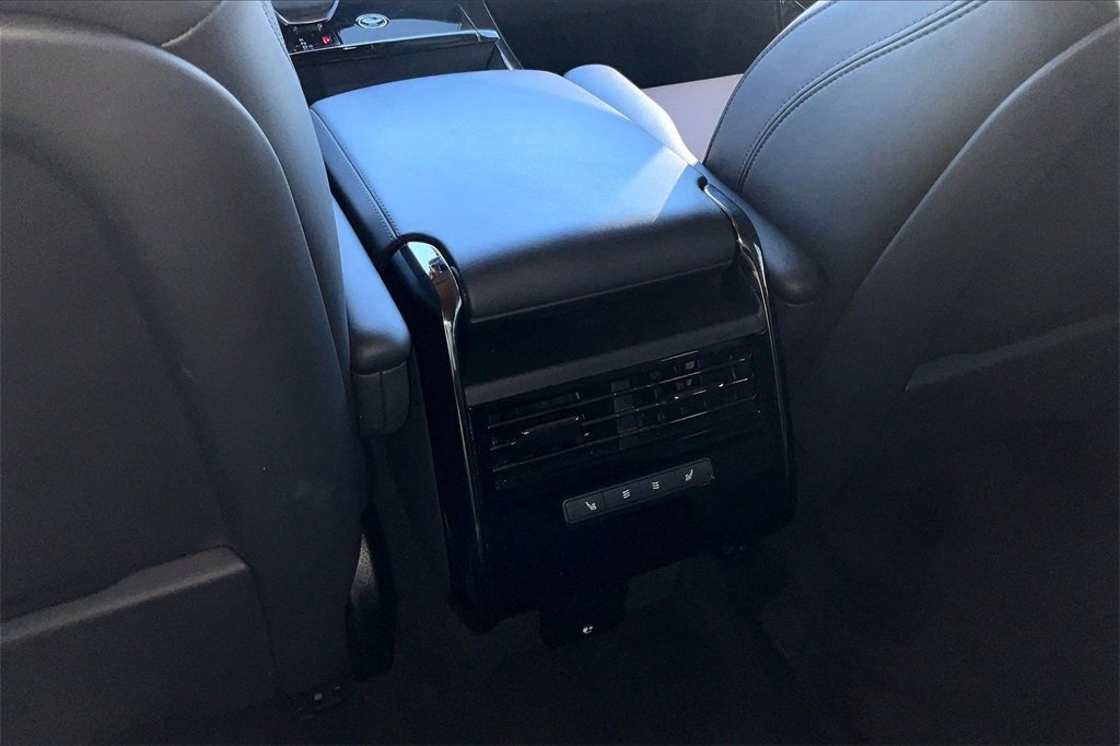 Used 2024 Land Rover Range Rover Sport Dynamic SE image 25