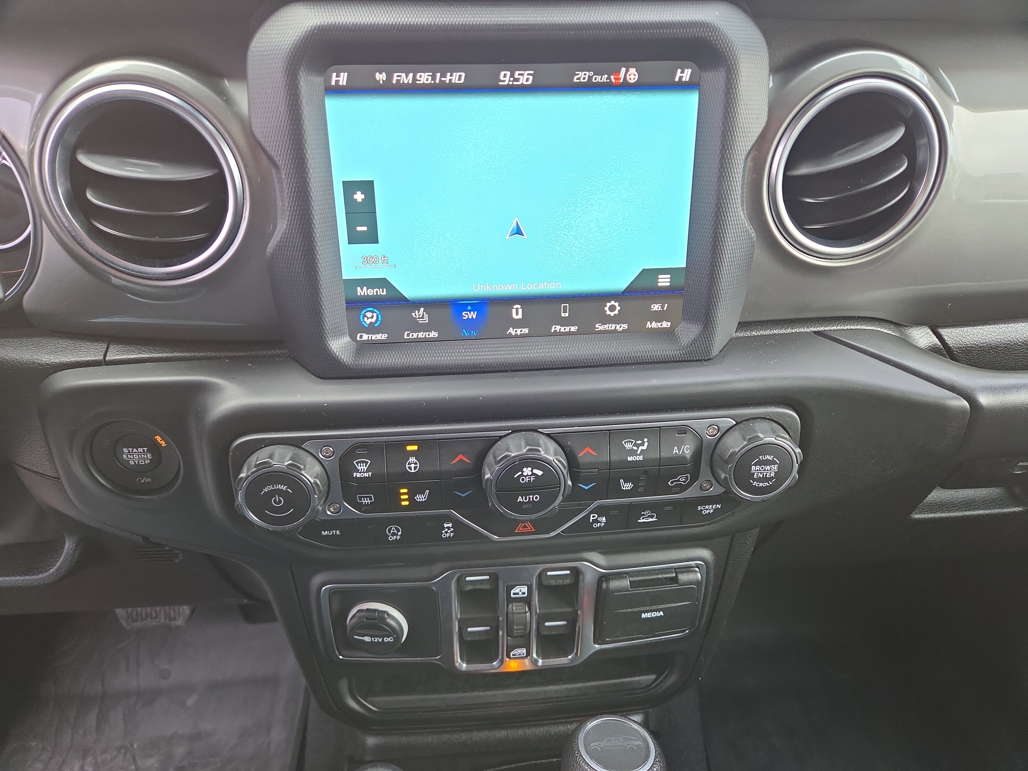 Used 2020 Jeep Gladiator Overland image 22