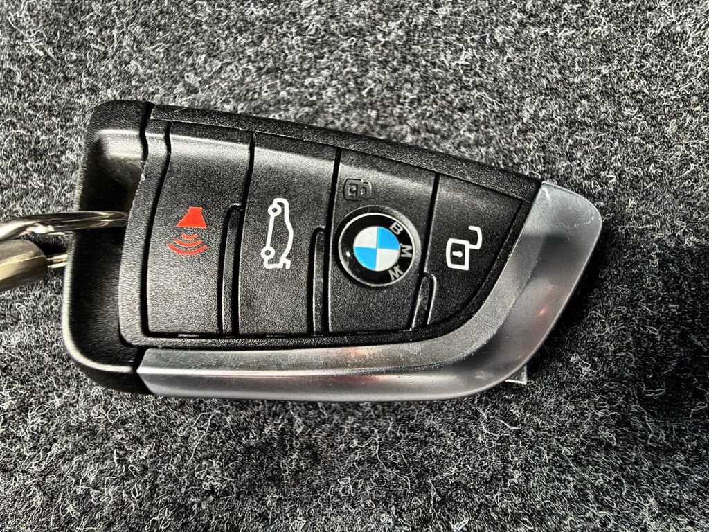 Used 2025 BMW M340i xDrive w/ Premium Package AWD/4WD image 28