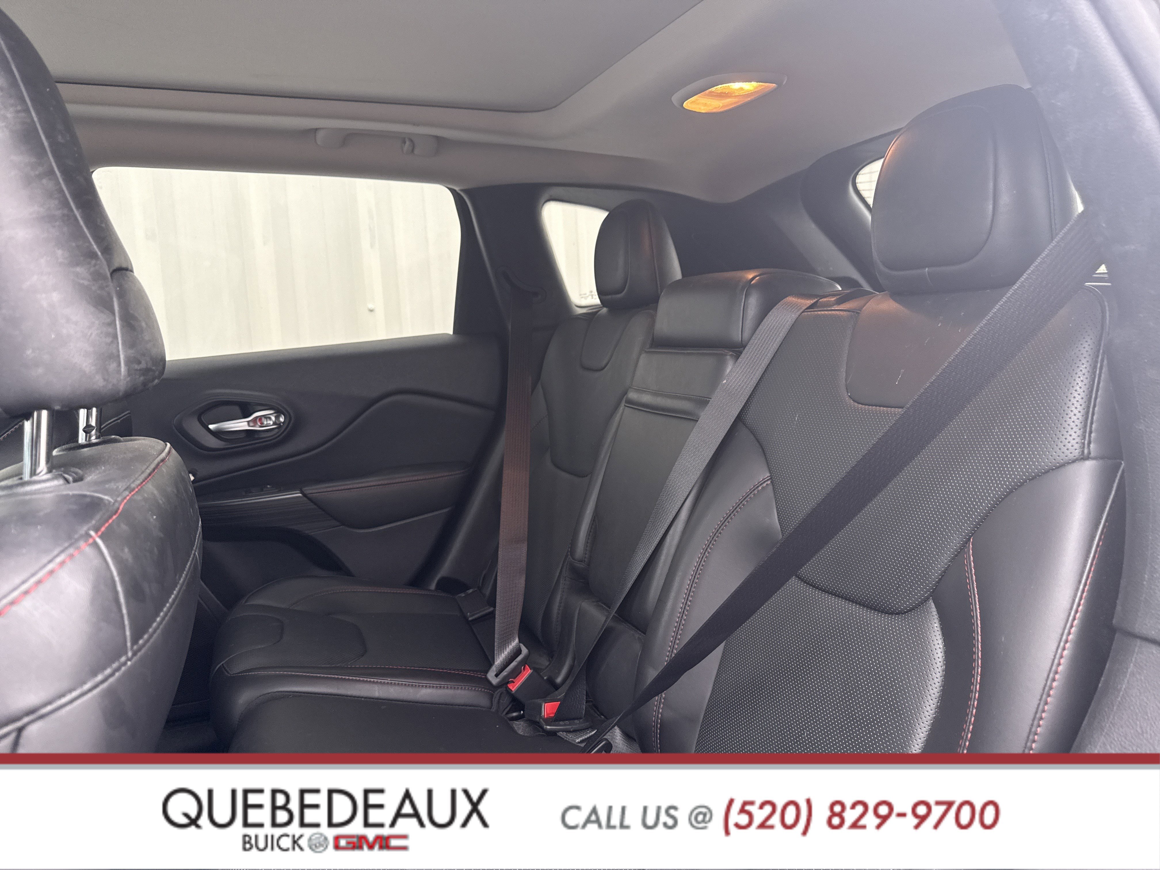 Used 2016 Jeep Cherokee Trailhawk w/ Comfort/Convenience Group image 25