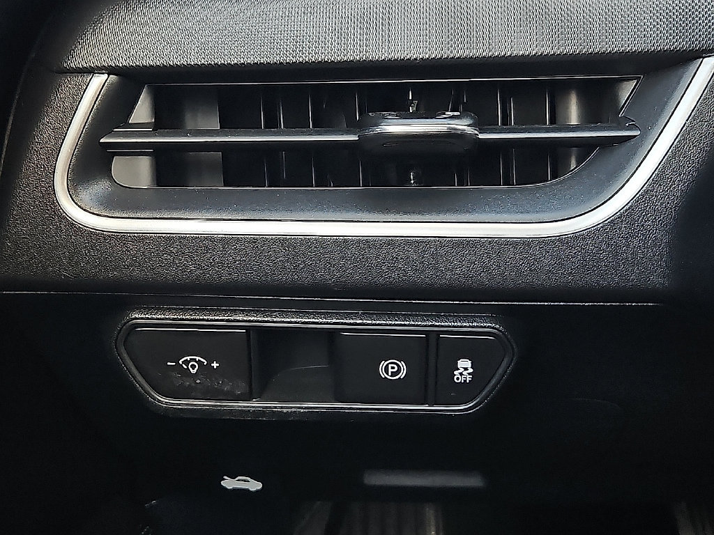 Used 2025 Kia K4 FWD image 22