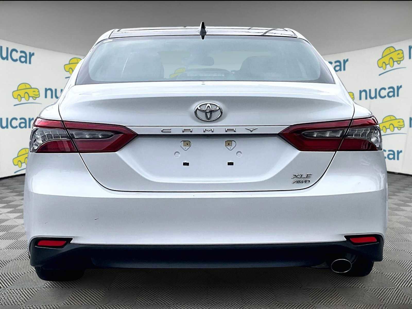 Used 2023 Toyota Camry XLE image 5