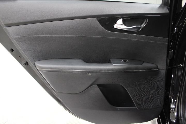 Used 2021 Kia Forte GT-Line w/ GT-Line Premium Package image 17