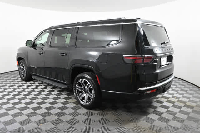 Used 2024 Jeep Wagoneer L Series II w/ Flexible Seating Group image 7