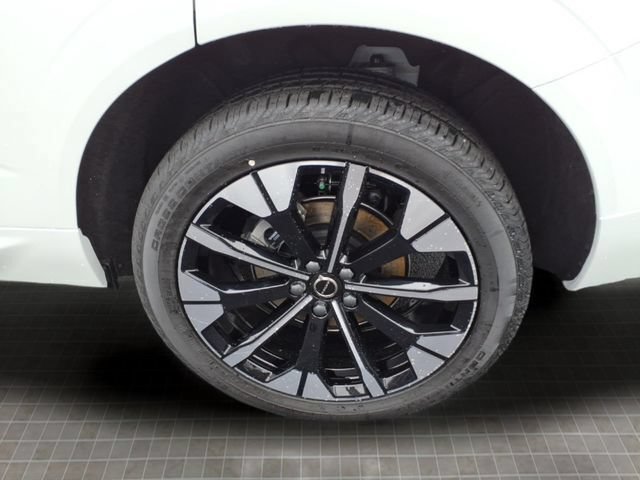 New 2026 Volvo XC60 B5 Plus w/ Protection Package Premier AWD/4WD image 10