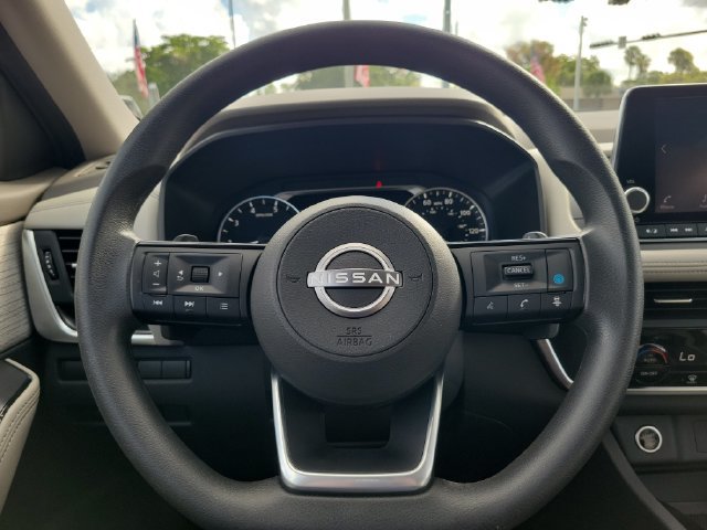 Used 2023 Nissan Rogue SV FWD image 19