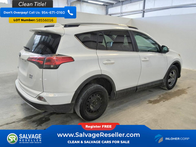 Used 2018 Toyota RAV4 XLE w/ Plus Extra Value Package AWD/4WD image 4