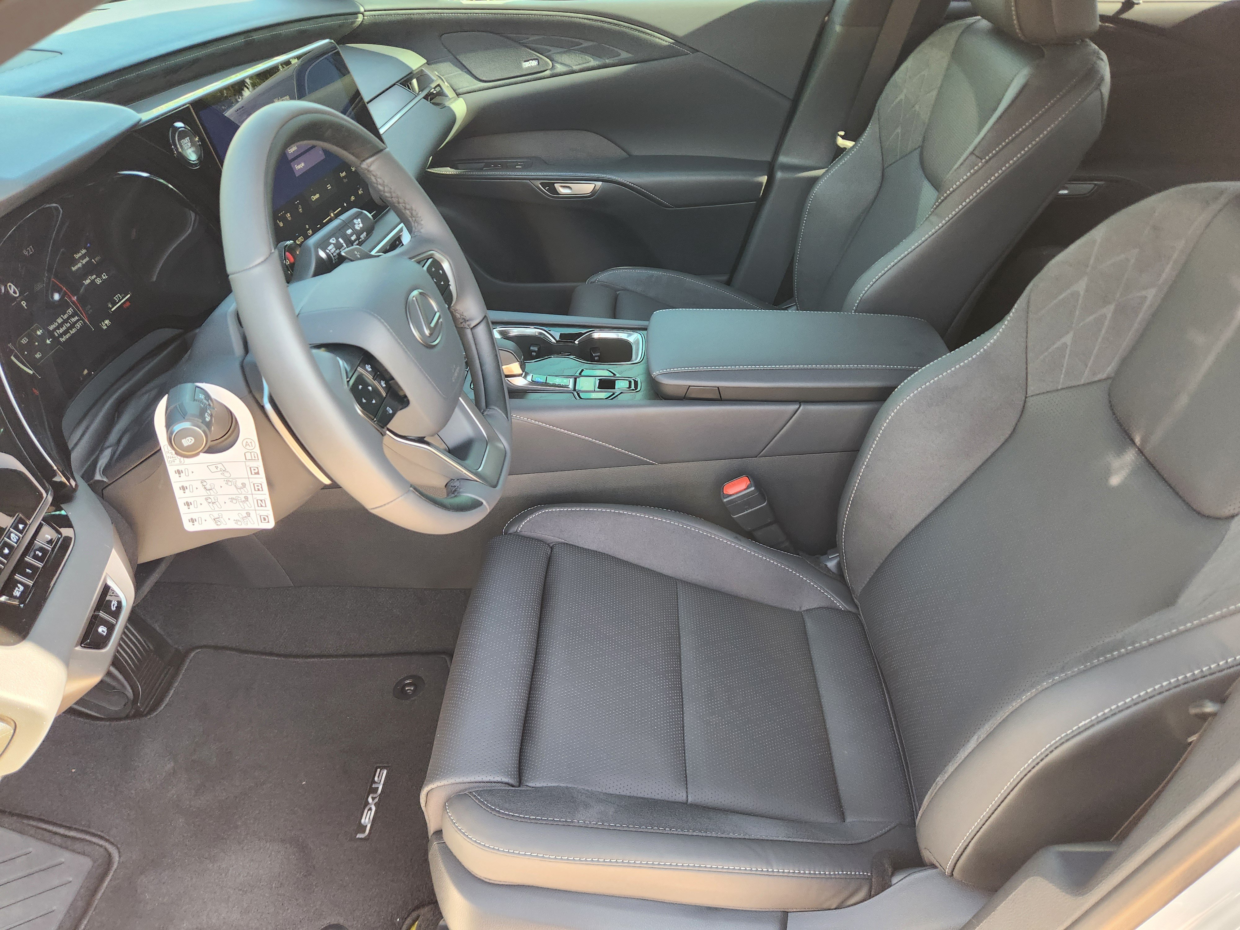 New 2026 Lexus RX 350 FWD image 8