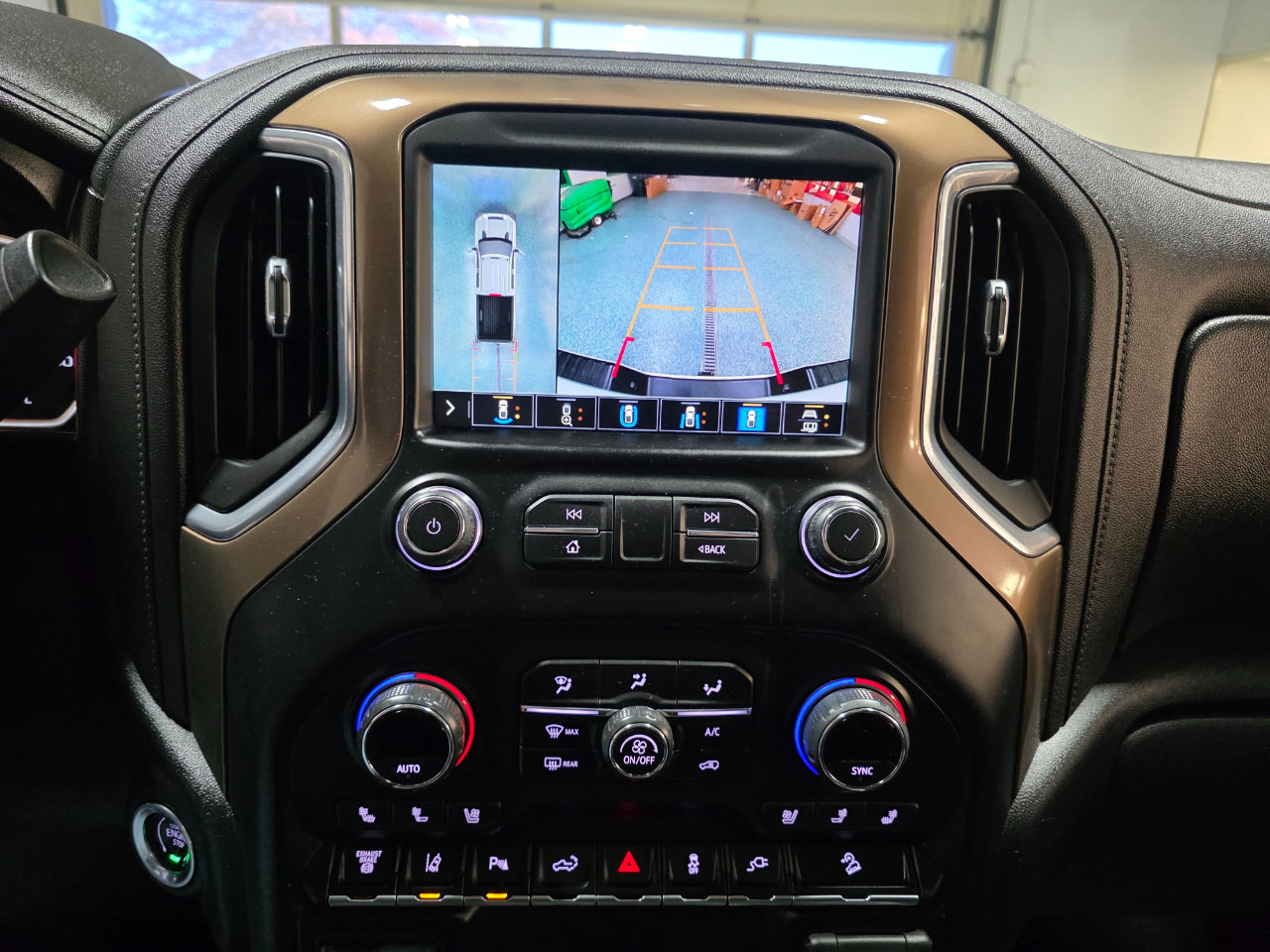 Used 2021 Chevrolet Silverado 3500 High Country w/ Z71 Off-Road Package image 34