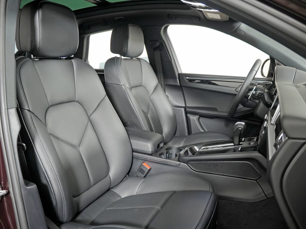 Used 2026 Porsche Macan S AWD/4WD image 41
