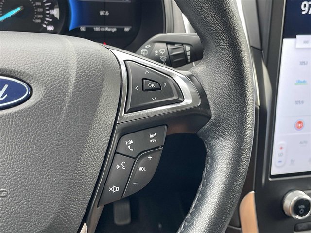 Used 2024 Ford Edge Titanium image 8