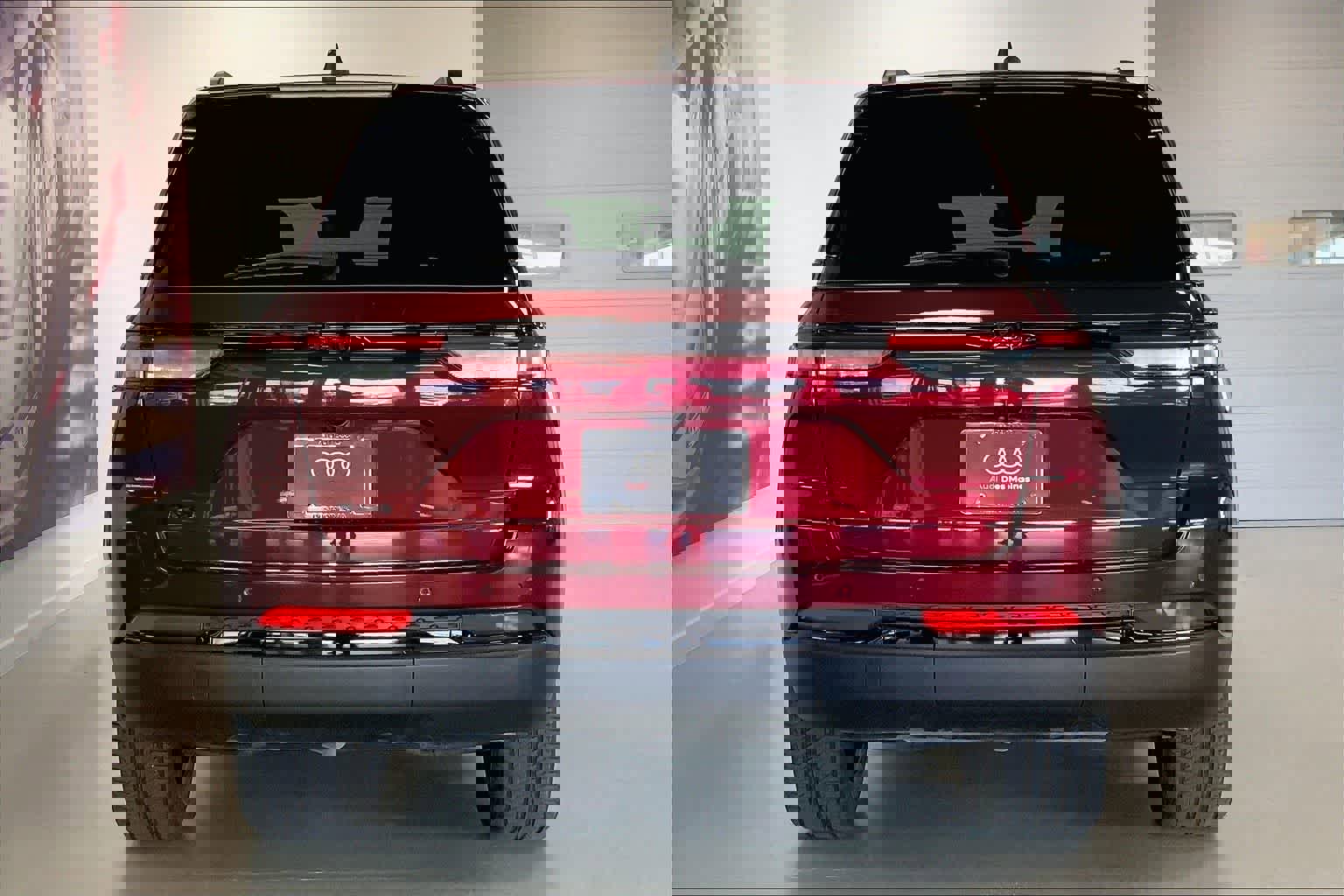 Used 2023 Jeep Grand Cherokee Altitude image 5