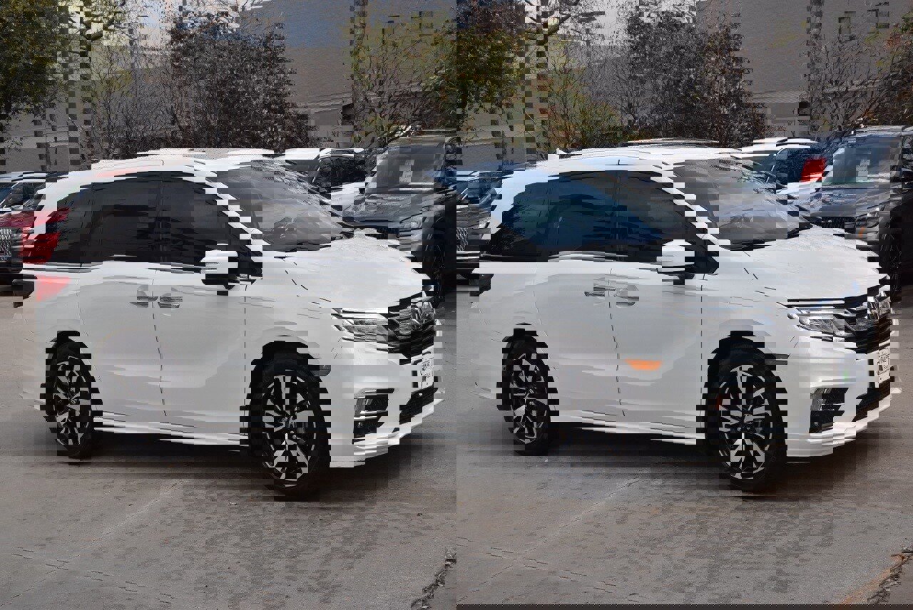 Used 2018 Honda Odyssey Elite image 5