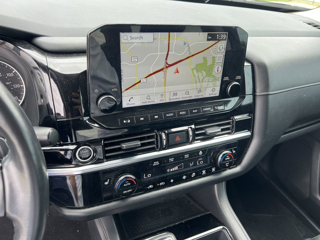 Certified 2023 Nissan Pathfinder SL w/ Black Appearance Package FWD image 7