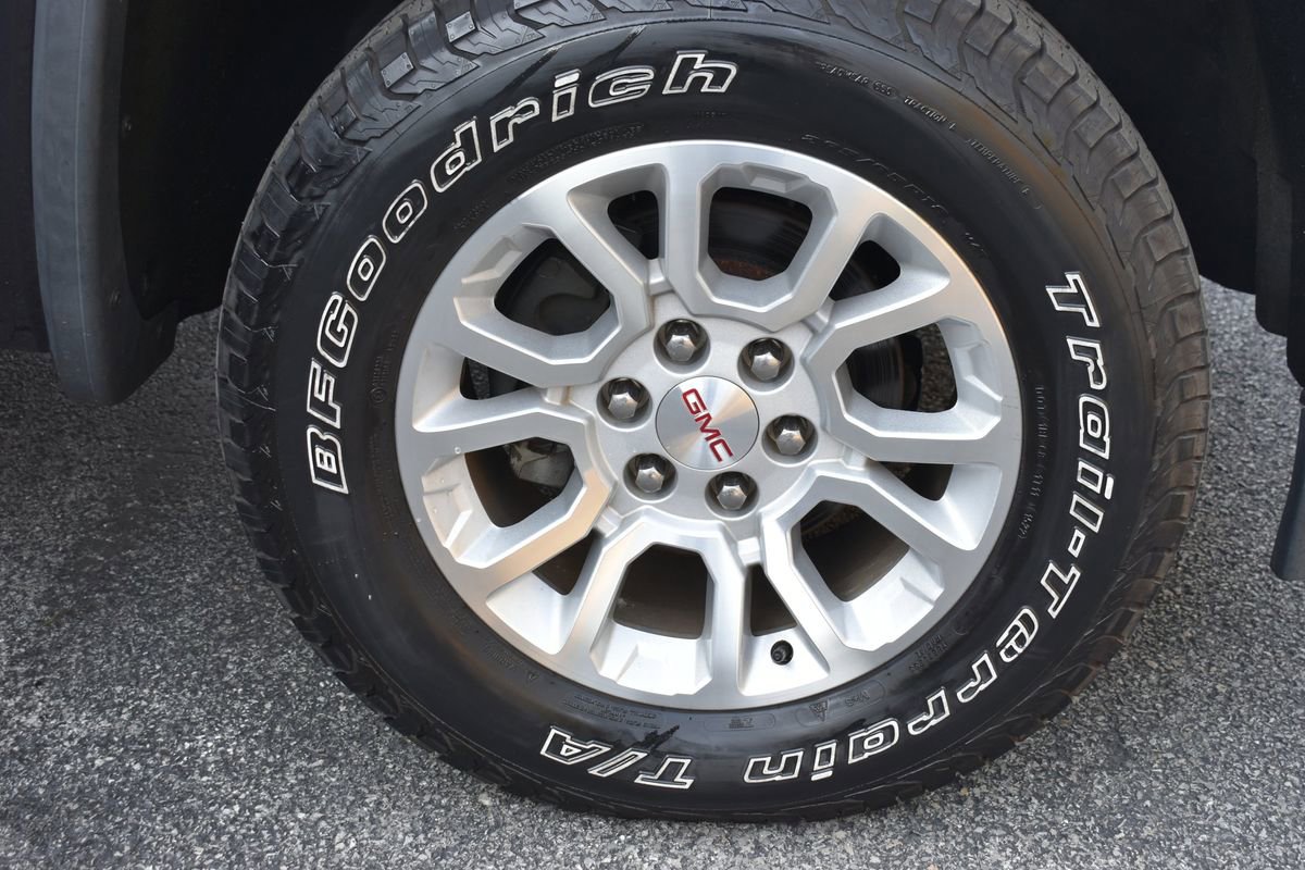 Used 2015 GMC Sierra 1500 SLE w/ SLE Value Package image 44