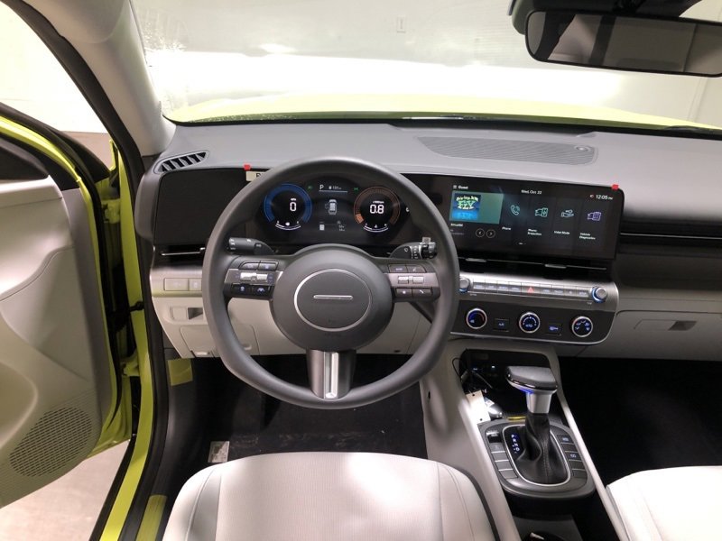 New 2026 Hyundai Kona SE image 25