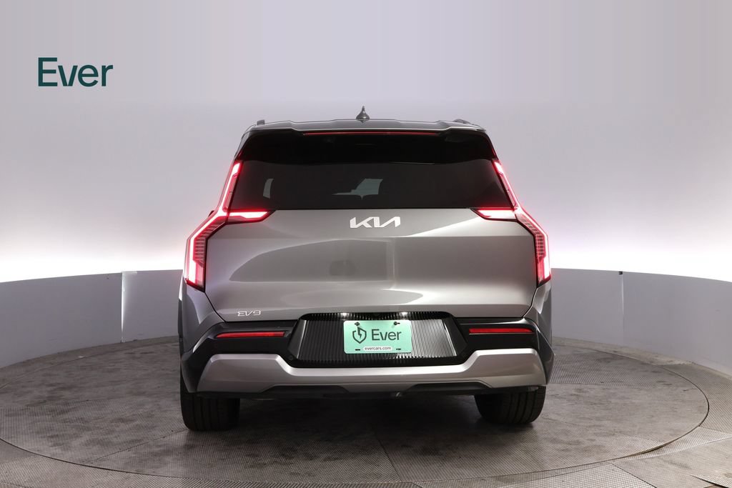 Used 2024 Kia EV9 Land AWD/4WD image 15