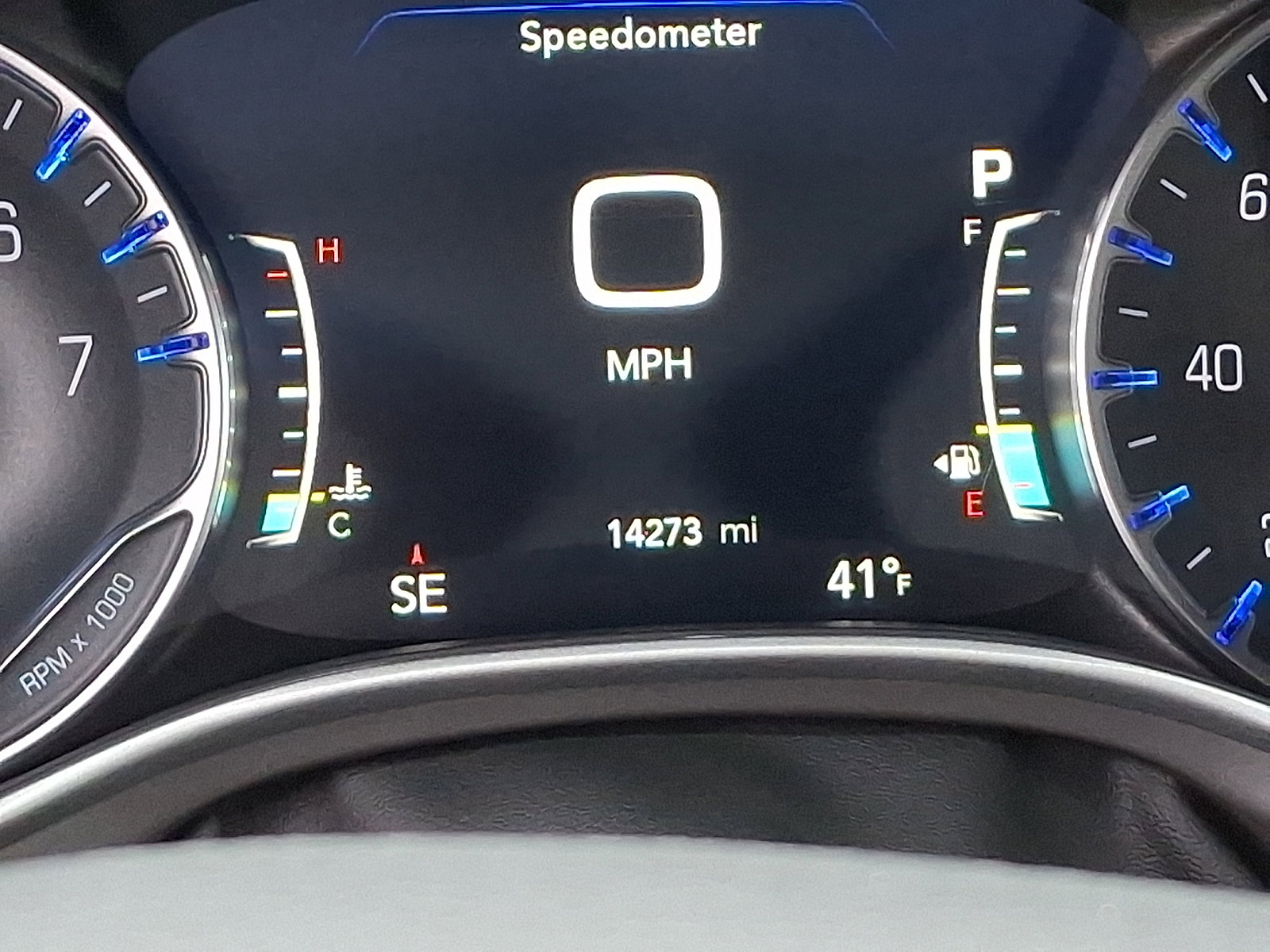 Certified 2025 Chrysler Pacifica Select image 22