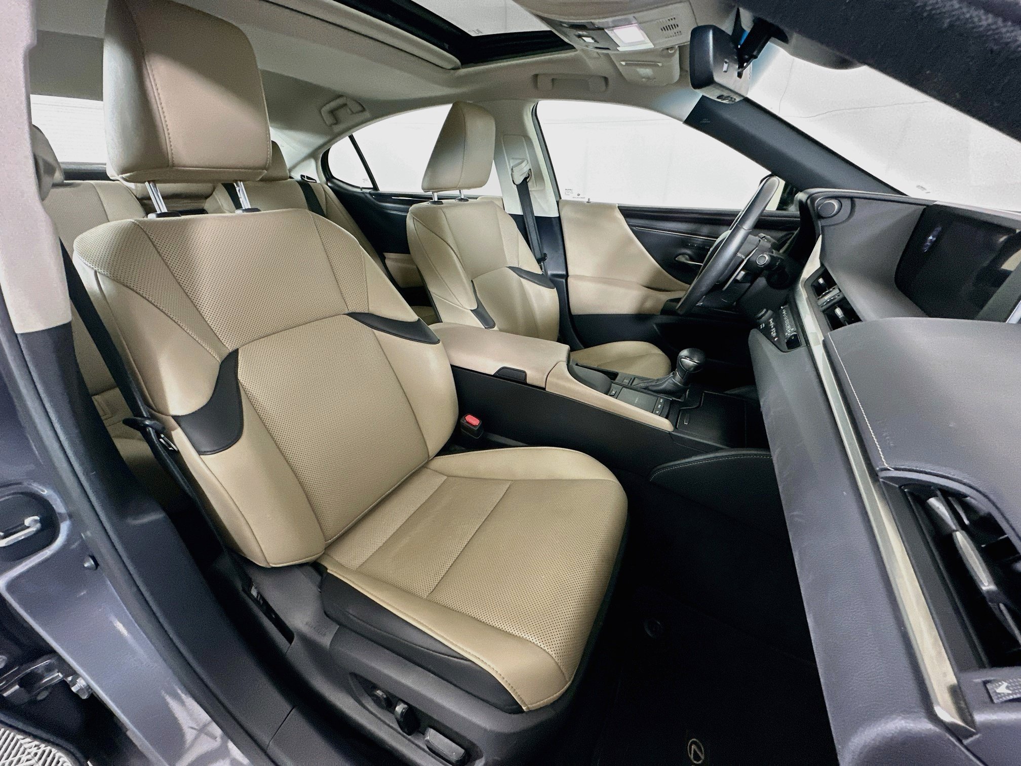 Used 2020 Lexus ES 350 w/ Premium Package FWD image 30