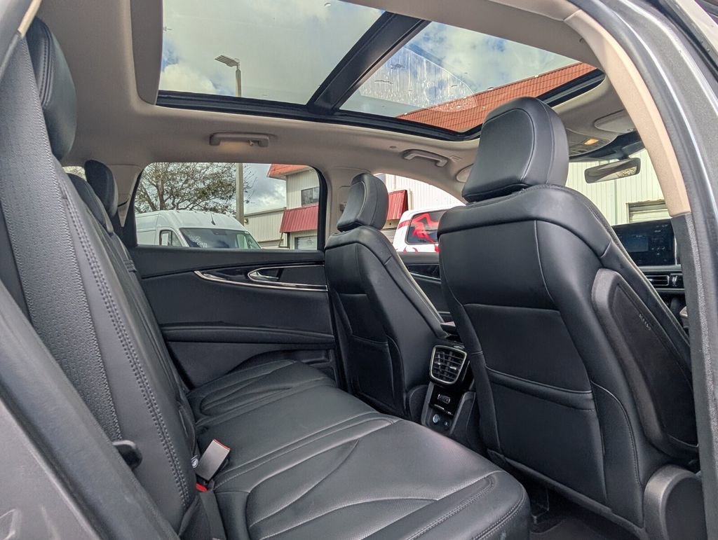 Certified 2023 Lincoln Nautilus Reserve w/ Monochromatic Package image 16
