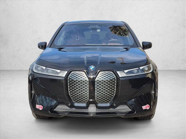 Used 2024 BMW iX xDrive50 w/ Premium Package AWD/4WD image 2