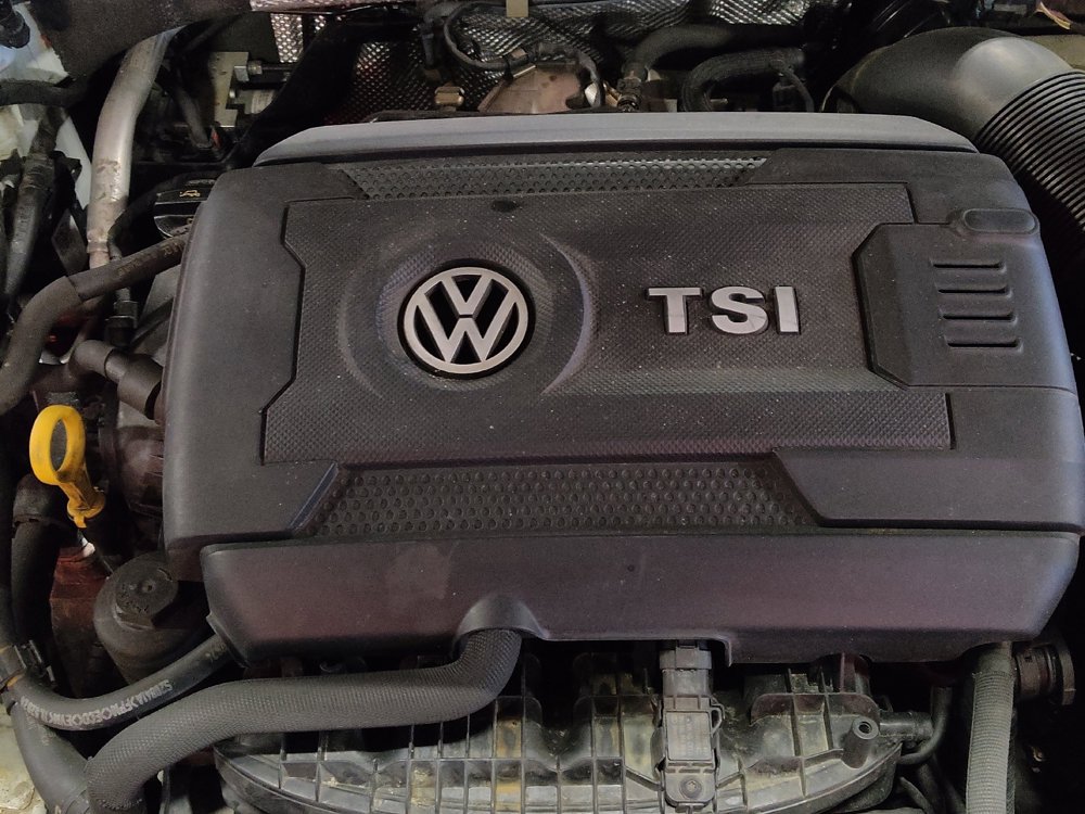 Used 2016 Volkswagen Golf S image 30