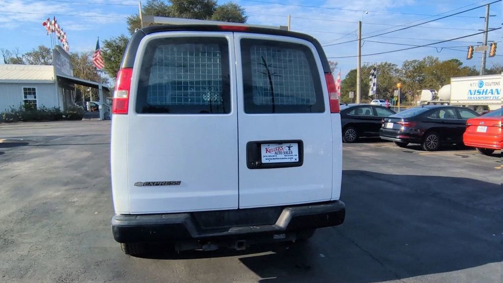 Used 2019 Chevrolet Express 2500 w/ Driver Convenience Package image 7