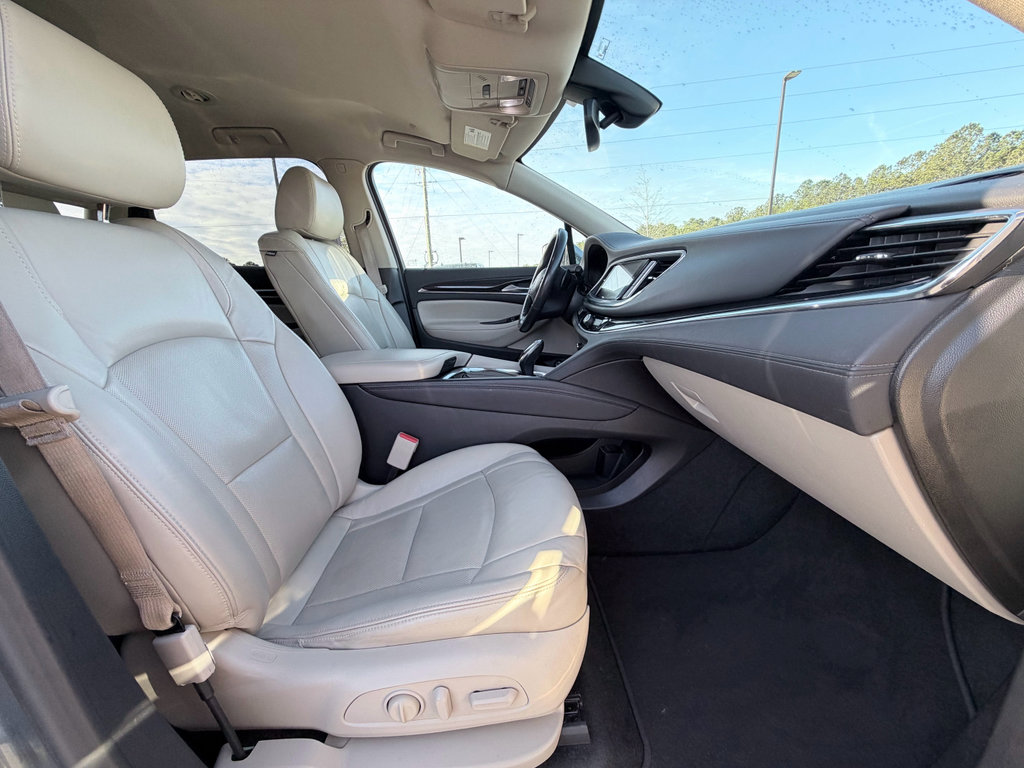 Used 2018 Buick Enclave Premium image 24